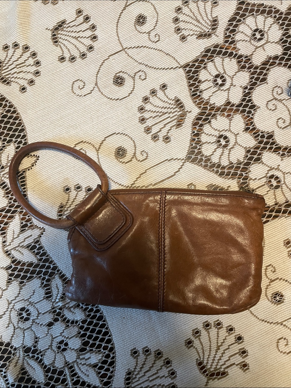 Hobo International Sable Brown Leather Circular Wristlet Clutch Vintage